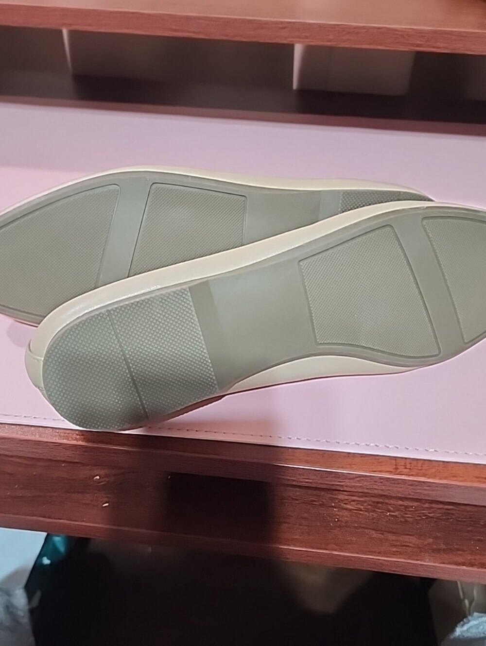 Lauren Conrad Giselle Women's Ballet Flats. Size 10 - Picture 5 of 7